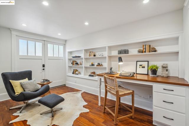 5429 Belgrave Pl., Oakland CA: https://media.crmls.org/mediaz/58d93568-fbf5-45a5-be66-17b1ec0ec12c.jpg