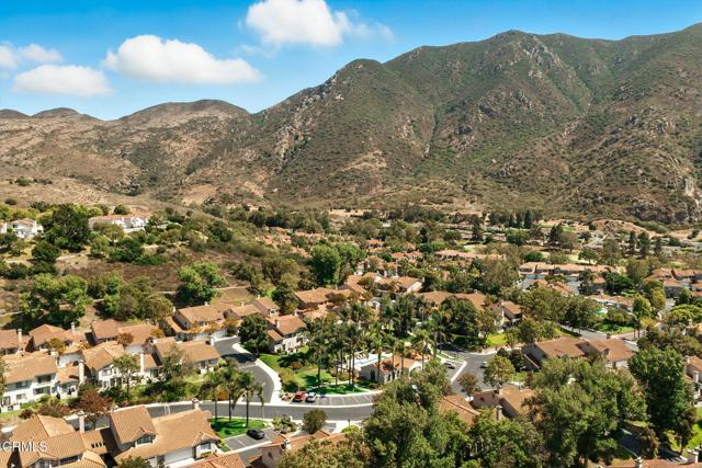 848 Paseo Tosamar, Camarillo CA: https://media.crmls.org/mediaz/58d9ec5b-4144-4850-ac66-8267796eec07.jpg