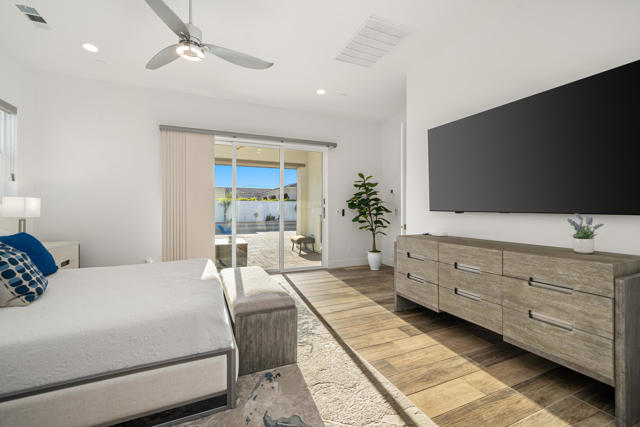 75201 Citadel Place, Indian Wells CA: https://media.crmls.org/mediaz/58da7439-7548-43c3-9088-a4a647d7d064.jpg