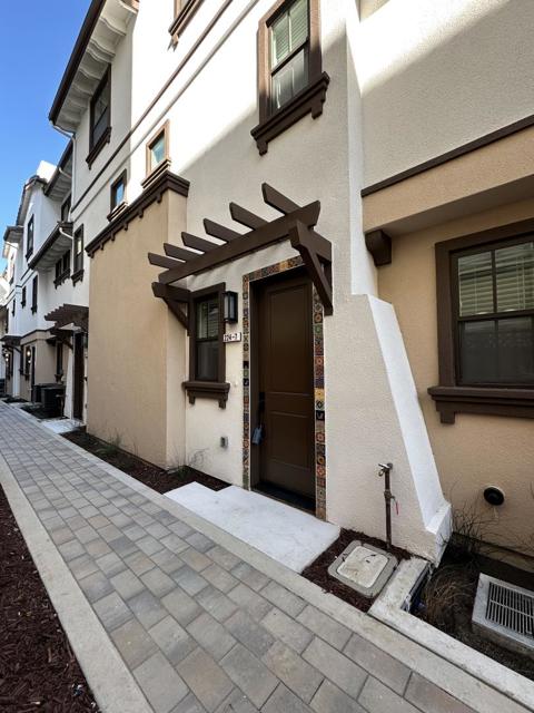 224 Carroll Street, Sunnyvale CA: https://media.crmls.org/mediaz/58da7481-5dd8-4fe9-a5b4-13a41dcd2a9a.jpg
