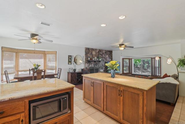 1921 Via Corina, Alpine CA: https://media.crmls.org/mediaz/58da93d9-0735-4b26-8dc3-9b6b215ee1b0.jpg