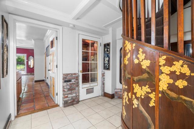 36333635 Webster Street, San Francisco CA: https://media.crmls.org/mediaz/58dadfb4-68b4-4b7f-9603-ec933315e3c4.jpg