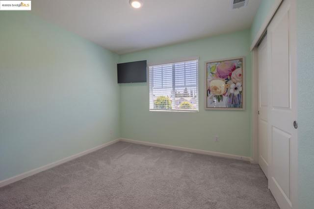 3807 Bridgemeadow Way, Sacramento CA: https://media.crmls.org/mediaz/58db6015-b605-46c8-9220-f4a03fa218dc.jpg