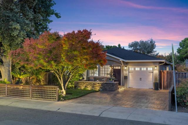 543 Toft Street, Mountain View CA: https://media.crmls.org/mediaz/58db8d4c-506a-4087-b799-4ff75005b896.jpg