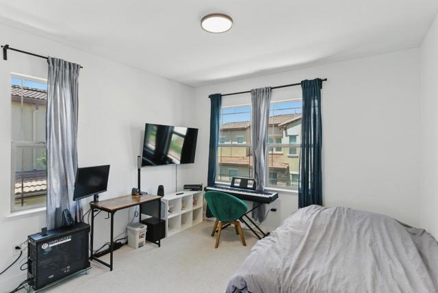 1122 S Morning Glory Drive, Mountain House CA: https://media.crmls.org/mediaz/58dbc3c2-fbbf-43a2-b8b3-6ee4fa9162cf.jpg