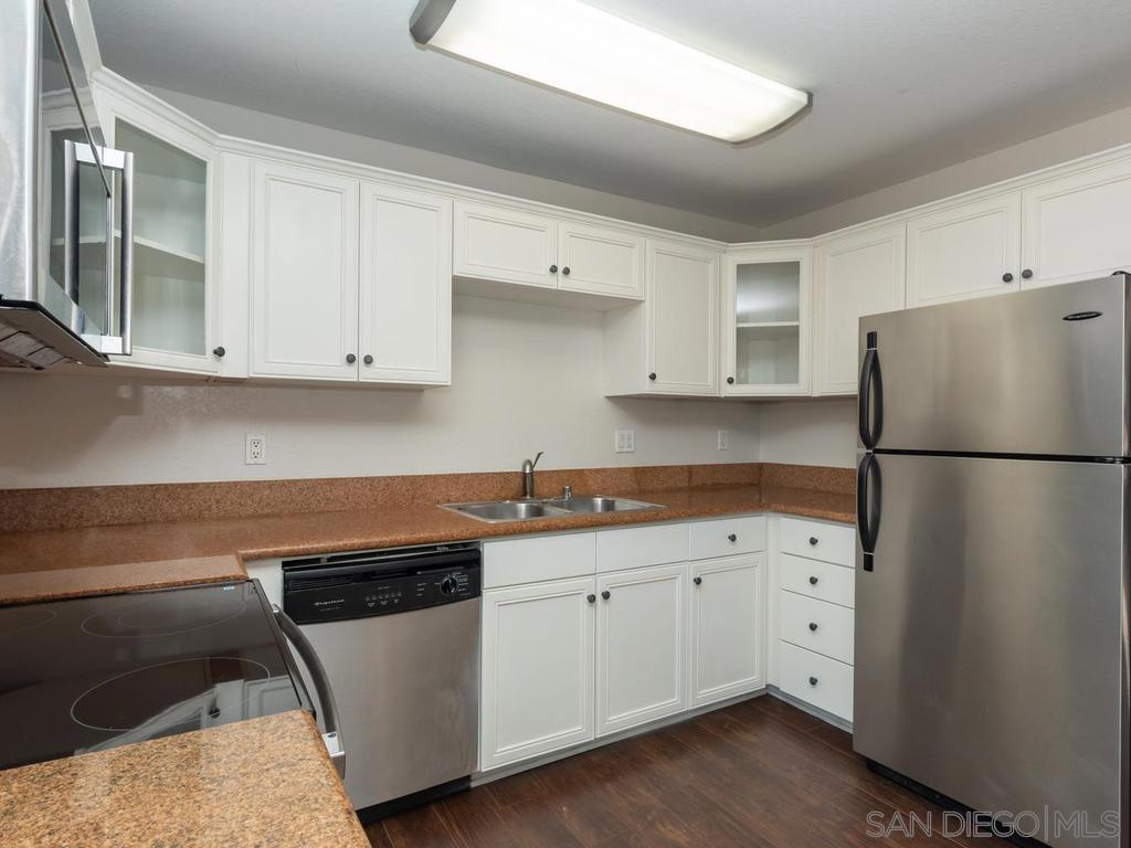 6666 Beadnell Way - photo 9