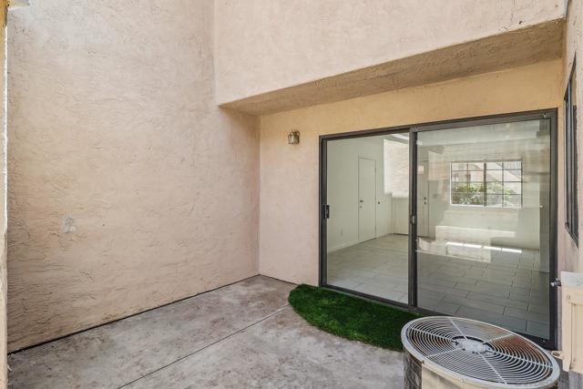 1225 N Broadway, Escondido CA: https://media.crmls.org/mediaz/58dde0ba-bcdc-4ecf-a89b-adb53823ea41.jpg
