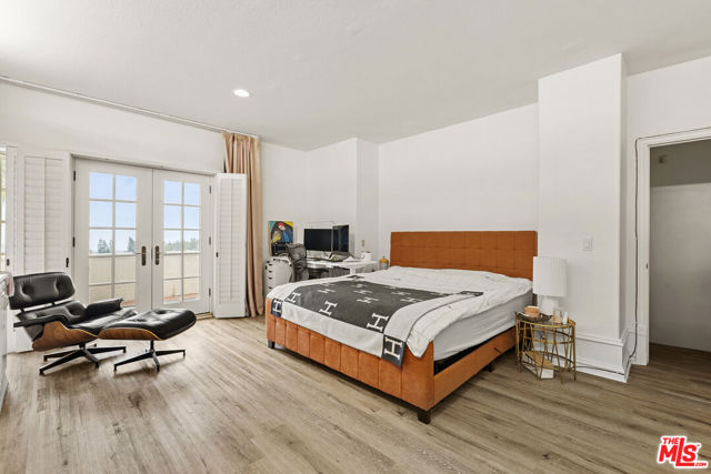 Drew Fenton | 2282 Canyonback Road Los Angeles CA | MLS: 7426024
