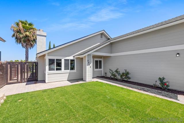 5868 Kings View Ct, San Diego CA: https://media.crmls.org/mediaz/58de6f81-c1dc-4be0-ada9-de1a22aefb78.jpg