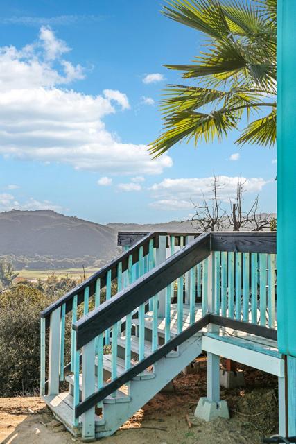 26086 Bear Valley Heights Road, Escondido CA: https://media.crmls.org/mediaz/58de8a60-9faf-492c-a575-c230e3ca2e70.jpg