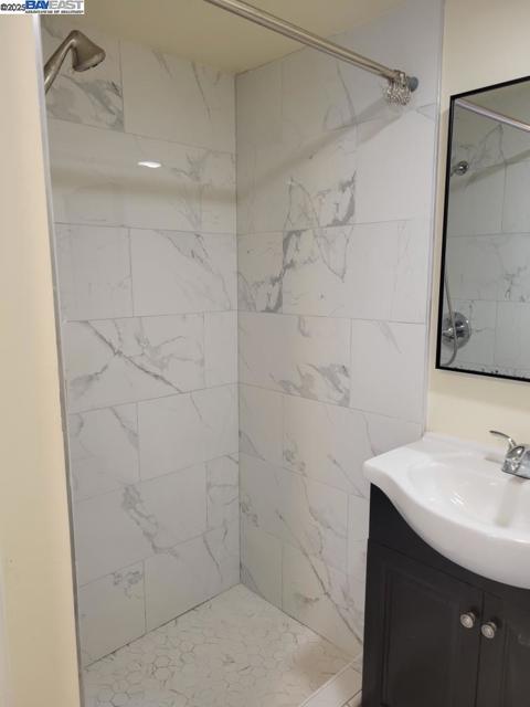 1112 Adason Dr, San Leandro CA: https://media.crmls.org/mediaz/58debee9-562f-4e2b-9c8d-8ac8dd5b8d19.jpg