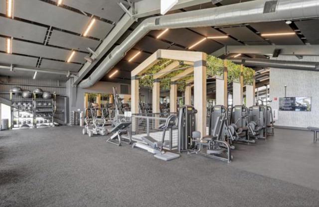 10411 Walden Way, San Diego CA: https://media.crmls.org/mediaz/58deed20-dd78-48a8-b681-b5fc7d8b6b39.jpg