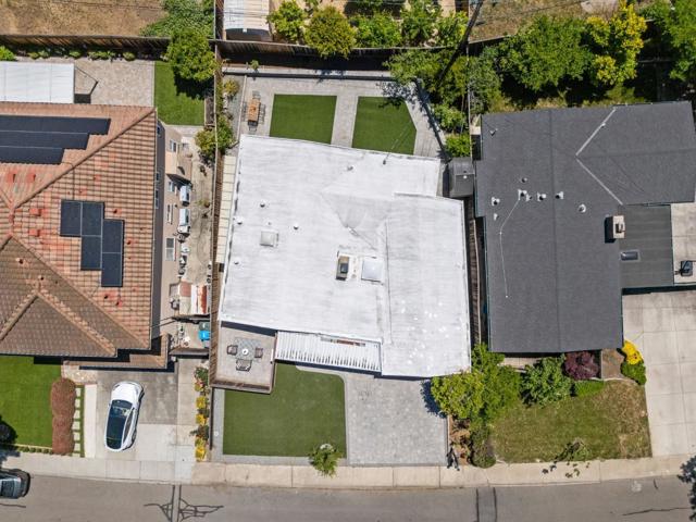 18844 Arata Way, Cupertino CA: https://media.crmls.org/mediaz/58df1f80-f6b8-4ab3-85a5-ee0f3d40aa29.jpg