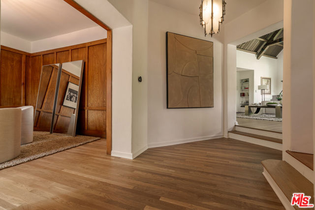 3105 Ledgewood Drive, Los Angeles CA: https://media.crmls.org/mediaz/58df6cb2-9355-455d-a281-7e90f914c8ef.jpg