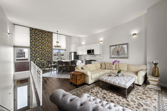 3788 Park Blvd, San Diego CA: https://media.crmls.org/mediaz/58dfef04-a982-40cf-81ad-515ebbb77c63.jpg