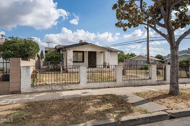 Detail Gallery Image 1 of 34 For 2218 S Meridian Ave, Alhambra,  CA 91803 - 2 Beds | 2 Baths