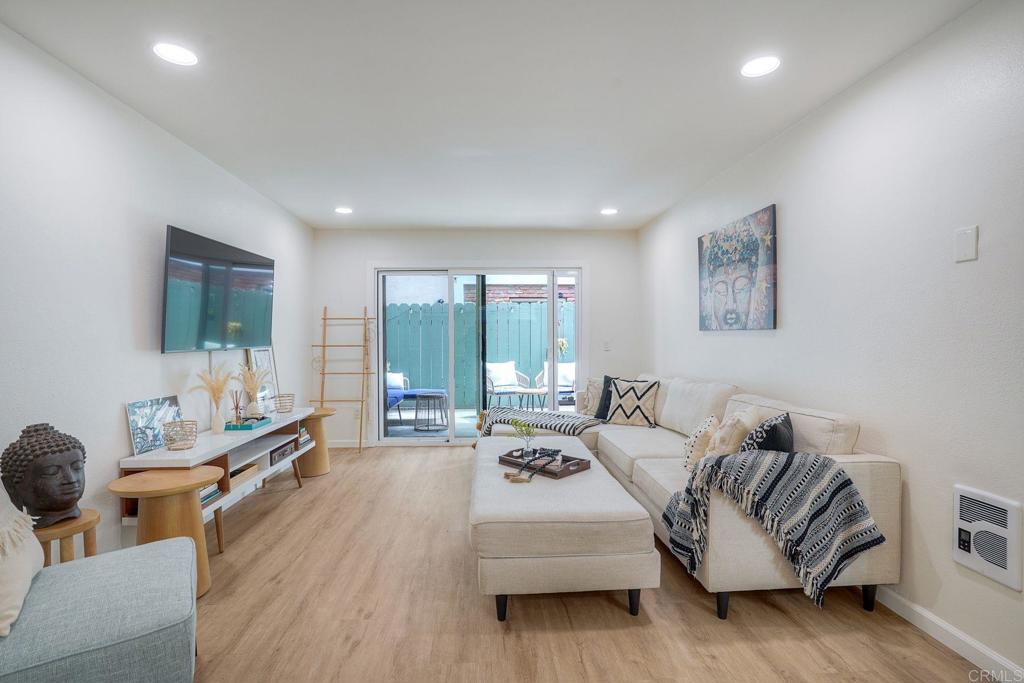 4647 Pico Street - photo 3