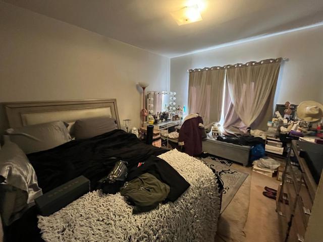 210 7th Lane, South San Francisco CA: https://media.crmls.org/mediaz/58e21710-4f8a-461d-a308-5e9c6cf6b2ef.jpg