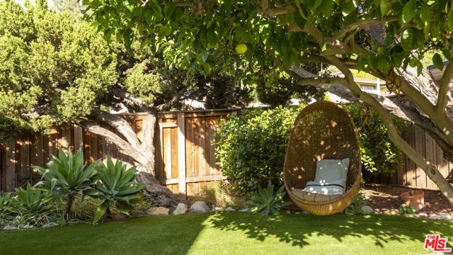 4061 Marchena Drive, Los Angeles CA: https://media.crmls.org/mediaz/58e25241-6c57-4886-888b-5ba16c89e6c9.jpg