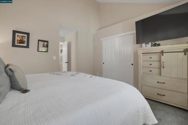 235 Pebblecreek Ct, Martinez CA: https://media.crmls.org/mediaz/58e25f47-fa8f-459b-b708-b0ba010a5bda.jpg