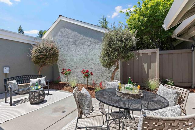105 Milmar Way, Los Gatos CA: https://media.crmls.org/mediaz/58e26296-6dca-456c-8445-23570ae20e19.jpg