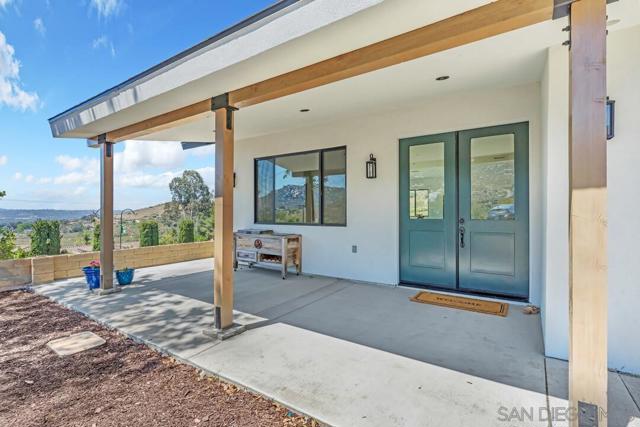 Image 4 of 57 For 11132 Summit Ave