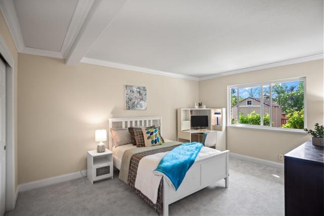 325 Britto Terrace, Fremont CA: https://media.crmls.org/mediaz/58e36b7e-dad5-48a1-9e92-2a02cba80fd6.jpg