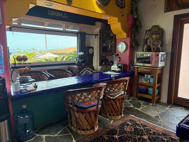 Detail Gallery Image 7 of 24 For 122 S Rios #5,  Solana Beach,  CA 92075 - 3 Beds | 2 Baths