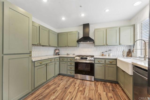 305 Cobblestone Place, Santee CA: https://media.crmls.org/mediaz/58e4f246-7d68-4fea-b2b7-3db713047cbc.jpg
