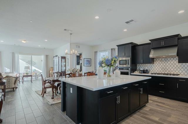 477 Marina Heights Drive, Marina CA: https://media.crmls.org/mediaz/58e6632c-9dff-4962-ac32-14db3766f974.jpg