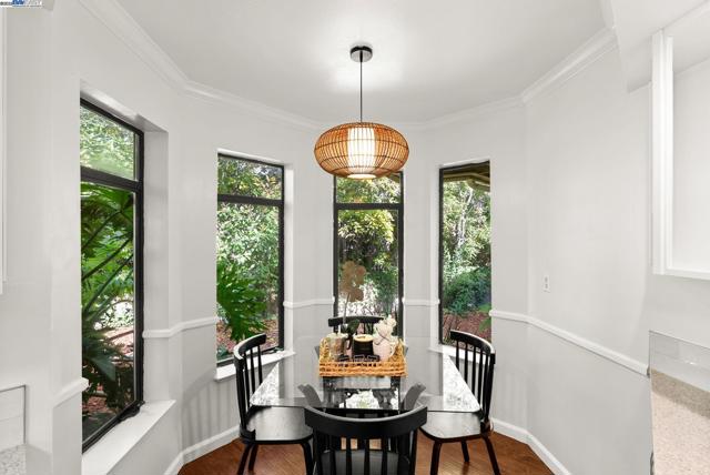 24288 Stacey Ln, Hayward CA: https://media.crmls.org/mediaz/58e6bfe6-0738-41f6-b00b-a3398970d94f.jpg