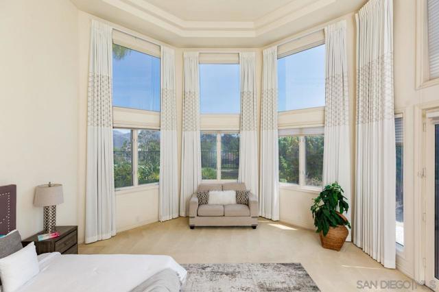 13388 Highlands Ranch Rd, Poway CA: https://media.crmls.org/mediaz/58e77b6f-1d5f-4857-8f09-17e9fdd0bc0b.jpg