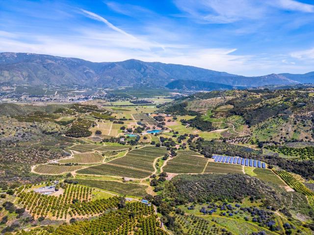 14224 Old Cole Grade Road, Pauma Valley CA: https://media.crmls.org/mediaz/58e7ae55-ad11-47e0-b662-bab4a8caf1e9.jpg