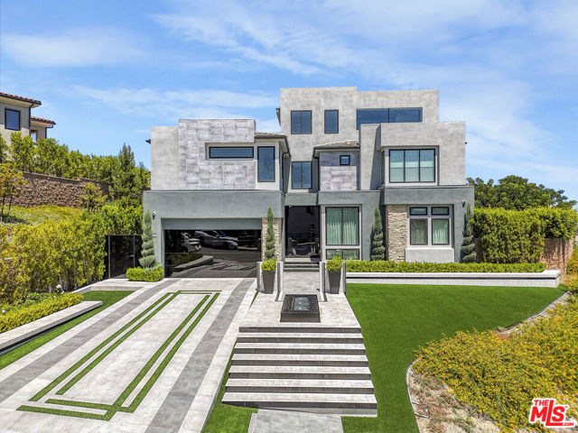 20472 W Windsor Lane, Porter Ranch CA: https://media.crmls.org/mediaz/58e7f2b1-86e6-4f00-ac36-3571a2c7d24b.jpg