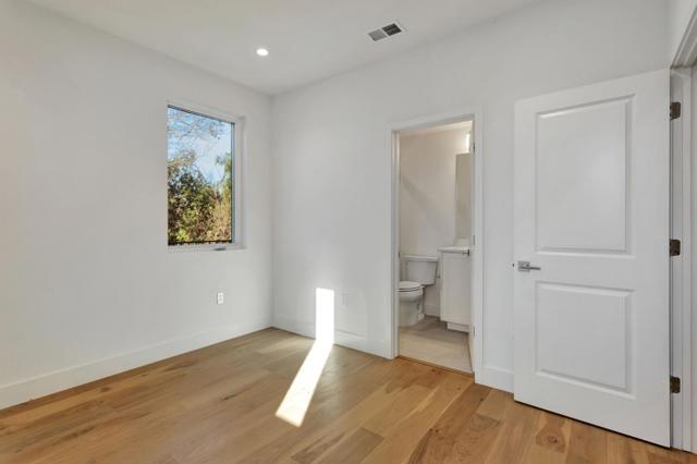 1101 Juana Court, Palo Alto CA: https://media.crmls.org/mediaz/58e971e5-49bc-435a-b2c9-0d6e6c79e32e.jpg