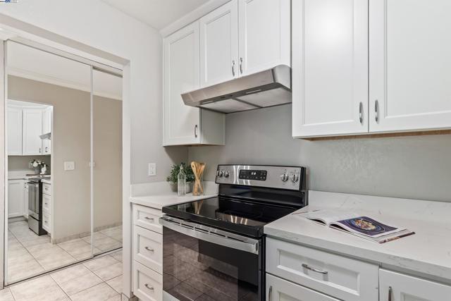 1743 Carmel Dr, Walnut Creek CA: https://media.crmls.org/mediaz/58e9ee46-ec35-427f-b1ac-3ca0e4223ebb.jpg