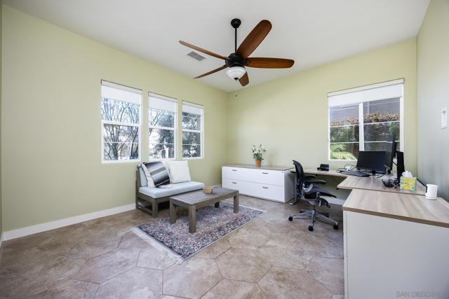 7152 Sitio Corazon, Carlsbad CA: https://media.crmls.org/mediaz/58ea1839-98d3-4583-9574-a28f27bfff8b.jpg