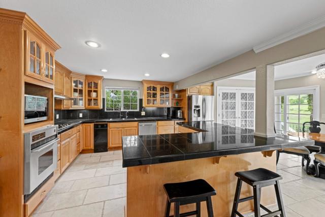 17480 Hoot Owl Way, Morgan Hill CA: https://media.crmls.org/mediaz/58ec6bc1-c787-44a4-9411-7a52952c76c9.jpg