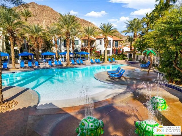 48472 Legacy Drive, La Quinta CA: https://media.crmls.org/mediaz/58ec6e22-3205-47f5-8d70-6197d9975cbe.jpg