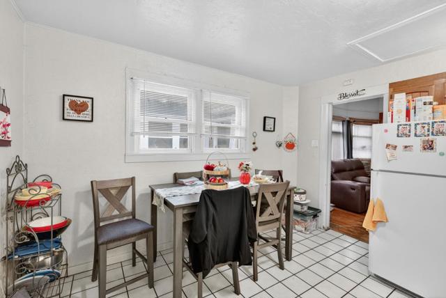 309 N 5th Street, San Jose CA: https://media.crmls.org/mediaz/58edef7f-09bf-456c-ae49-e2a9acbc9854.jpg