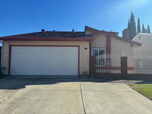 2114 Bennighof Court, San Jose CA: https://media.crmls.org/mediaz/58ee7428-7928-4804-b574-7ccd247590a6.jpg