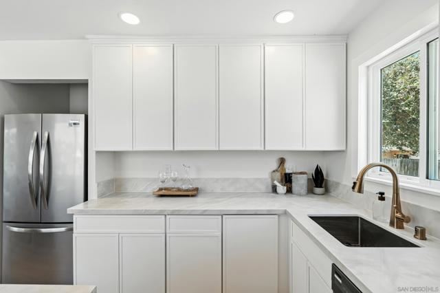 6492 6494 Lanston St., San Diego CA: https://media.crmls.org/mediaz/58ee8f50-9371-4de9-a00b-f6ce7135c58f.jpg
