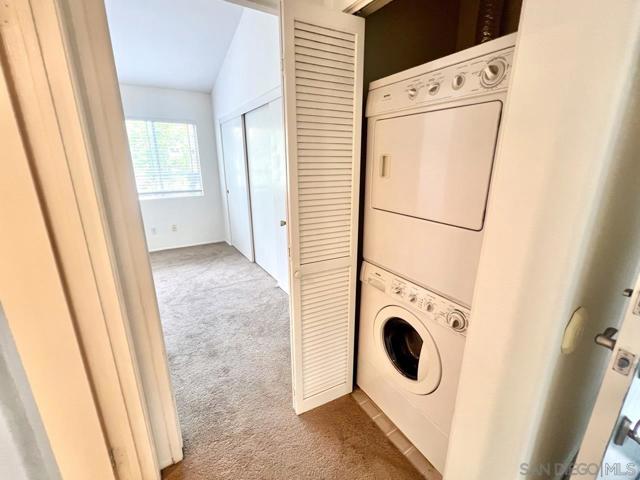 9995 Scripps Westview Way, San Diego CA: https://media.crmls.org/mediaz/58efeafd-53f6-4ef2-916c-8eb005563e69.jpg
