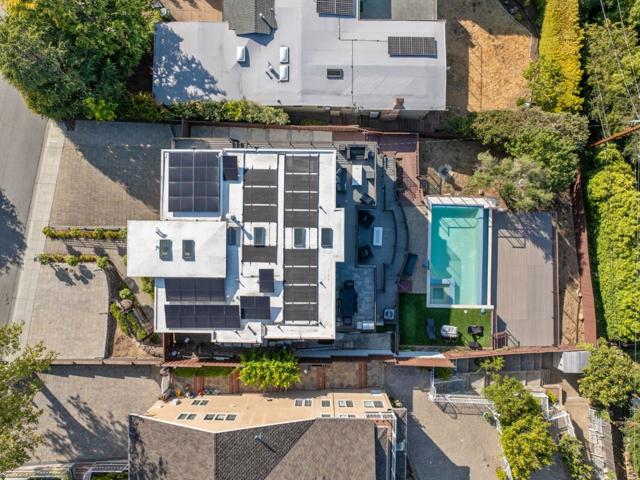 1548 Los Montes Drive, Burlingame CA: https://media.crmls.org/mediaz/58f0006c-7eab-4b5a-adea-020d8f387571.jpg