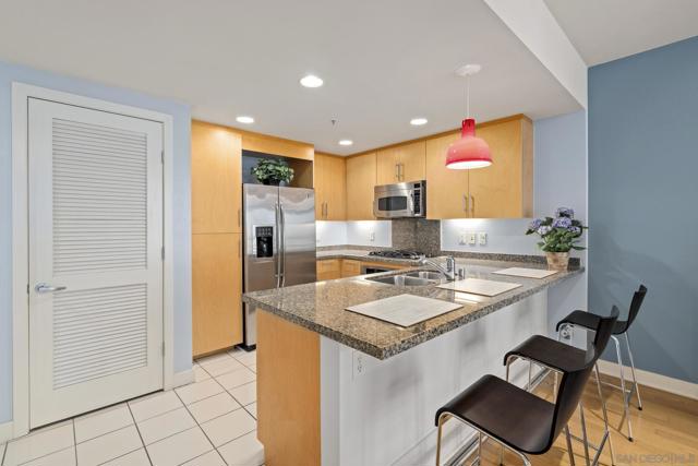 3812 Park Blvd, San Diego CA: https://media.crmls.org/mediaz/58f0366d-cc71-4cf5-ac49-6bbd0558b96b.jpg