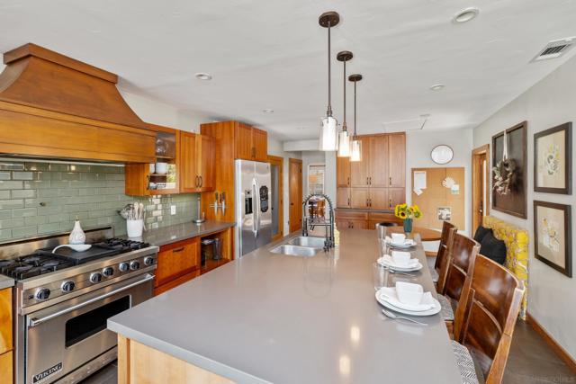 4826 Biona Dr, San Diego CA: https://media.crmls.org/mediaz/58f04bb9-2399-4f5d-9d9c-0e3e0ed0cfba.jpg