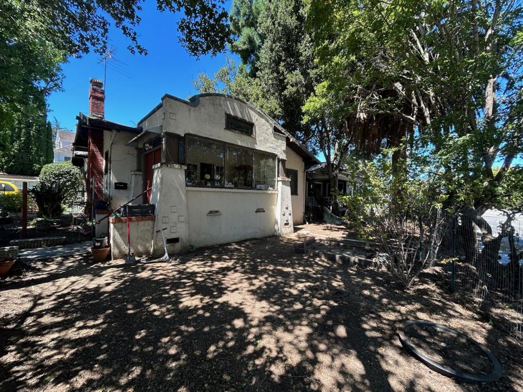4 W Santa Inez Avenue