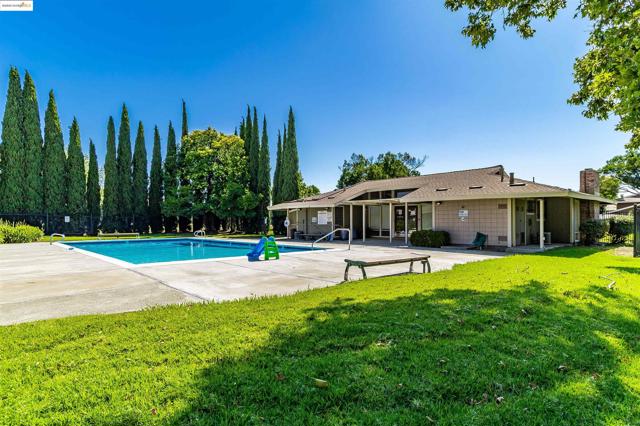 2059 Olivera Rd, Concord CA: https://media.crmls.org/mediaz/58f20bb8-0203-4c0c-8e8d-7ada6a6298be.jpg