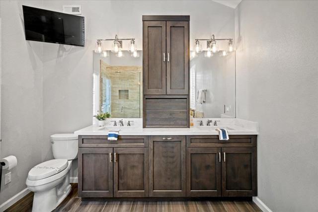 17716 Riverbend Road, Salinas CA: https://media.crmls.org/mediaz/58f3fd83-b23a-4f39-b4b8-e7f91721b1f6.jpg
