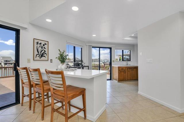4641 Spinnaker Way, Discovery Bay CA: https://media.crmls.org/mediaz/58f468b9-d069-4ab6-a5d2-70df000a8669.jpg